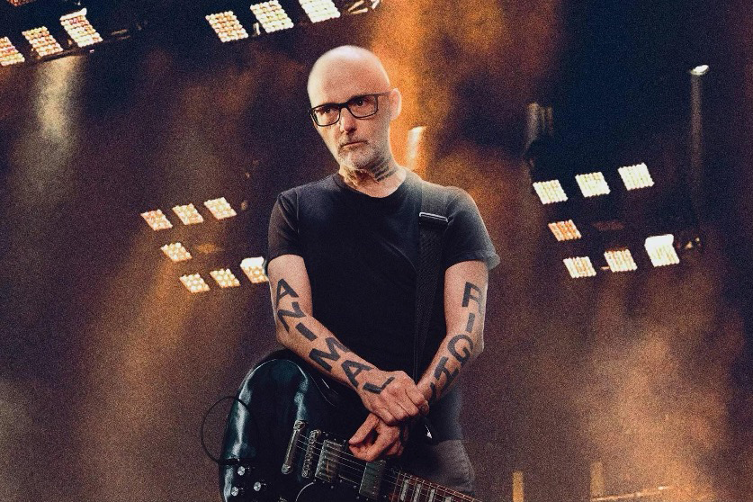 Moby retorna à cena após 10 anos