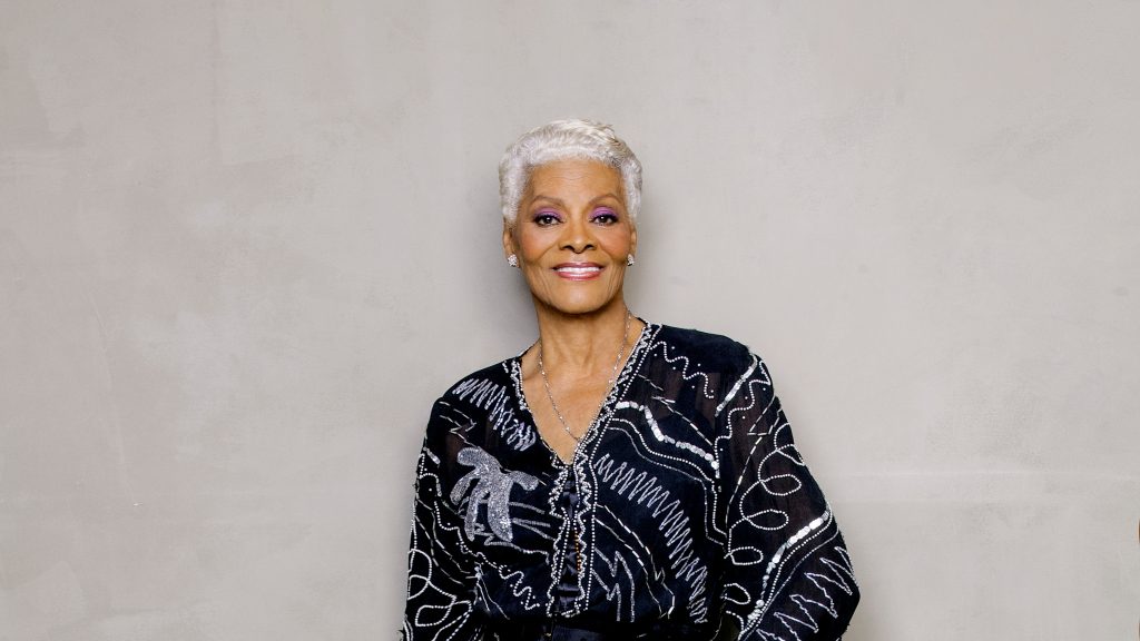 Dionne Warwick vem ao Brasil em outubro para duas únicas apresentações