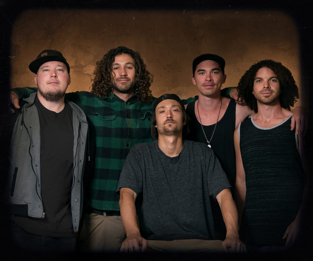 Stick Figure, maior nome do reggae dub vivo, estreia domingo em São Paulo