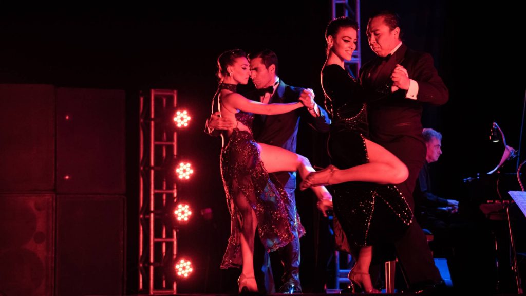 Uma noite em Buenos Aires, o maior espetáculo de tango do mundo, retorna ao  ...