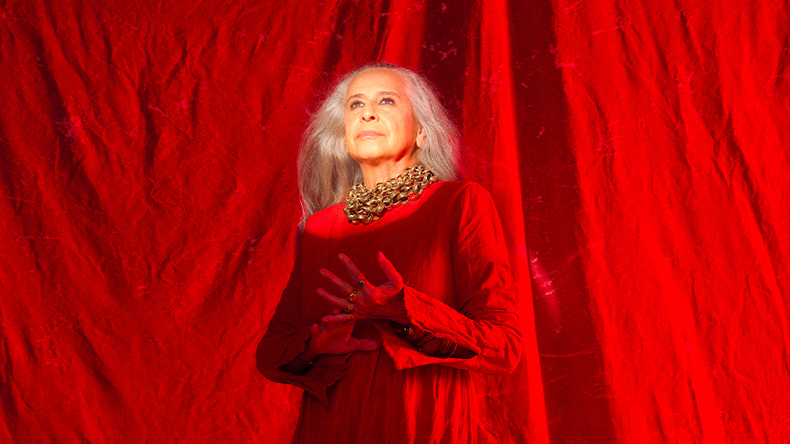 Maria Bethânia anuncia novas datas da turnê de 60 anos após esgotar ingresso ...
